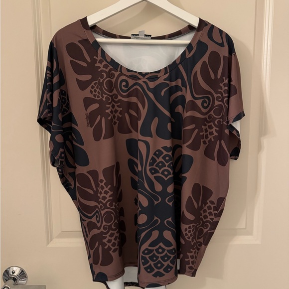 Manuheali’i Ulu Print Top - Picture 1 of 2